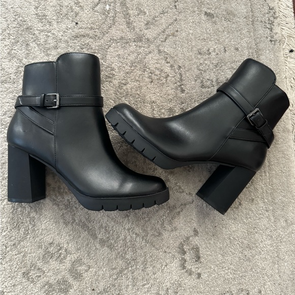 Anne Klein Hudson boot - Picture 3 of 7